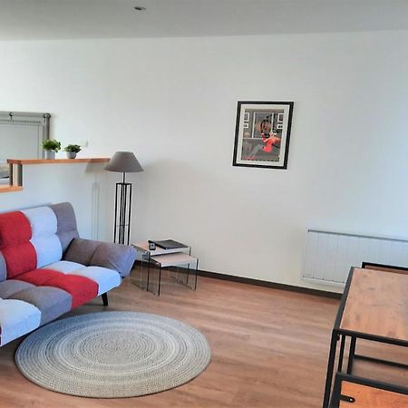 Charmant F1 Bis Atypique Gannat Exterior foto